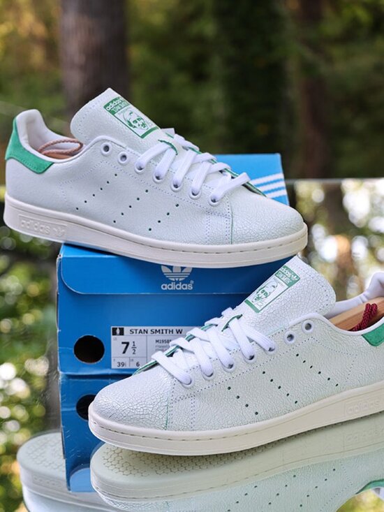adidas Shoes - Adidas Stan Smith Cracked Leather White Green
